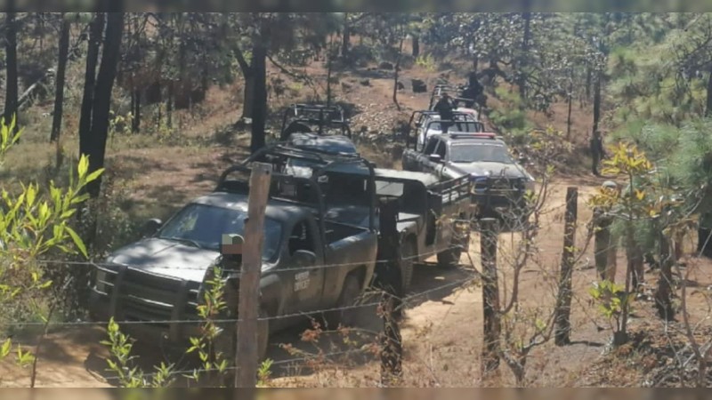 Delincuentes se enfrentan con policías y militares, en Gabriel Zamora 