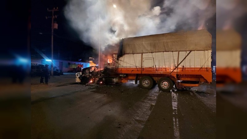 Gatilleros atacan oficinas del MP, en Maravatío; hay 3 policías heridos 