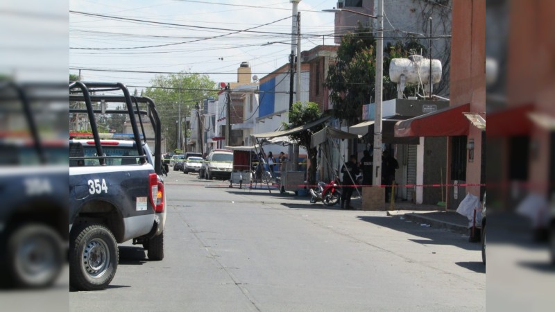 Asaltantes balean a joven, en calles de Zamora 