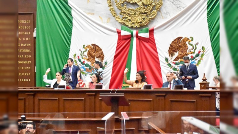 Lanza 75 Legislatura Convocatoria para entrega de Presea Constitución de 1814