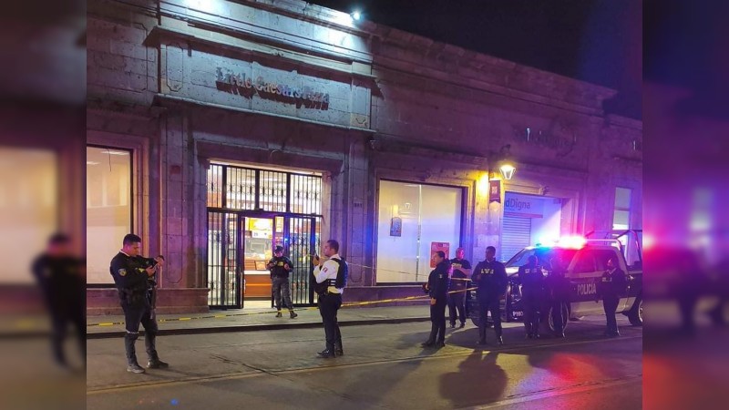 Disparan contra pizzería, en pleno Centro de Morelia 