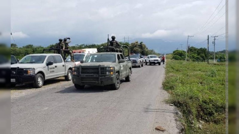 Asesinan a puñaladas a líder platanero, en Coahuayana 