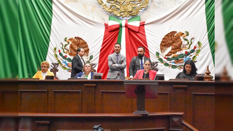 A la Normal de Arteaga, medalla Michoacán al Mérito Docente 2023