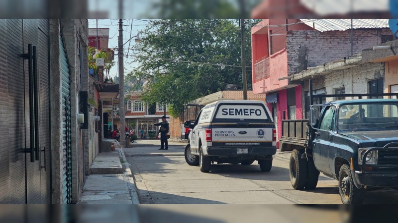 Ejecutan a hombre afuera de su vivienda, en Jacona  