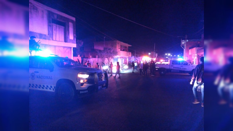 Comando rafaguea a un grupo de personas, en Uruapan; hay 2 muertos