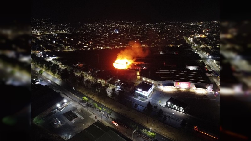 Morelia: voraz incendio se registró, en El Realito  