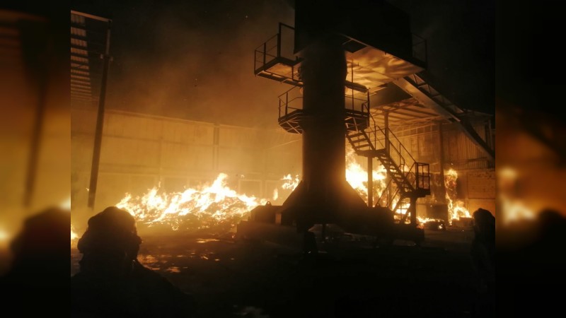 Morelia: voraz incendio se registró, en El Realito  