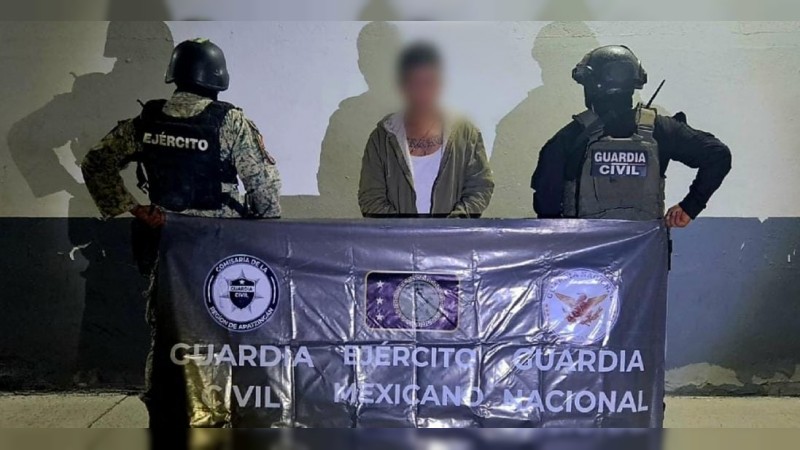 Tras atacar a militares, hombre es detenido, en Apatzingán