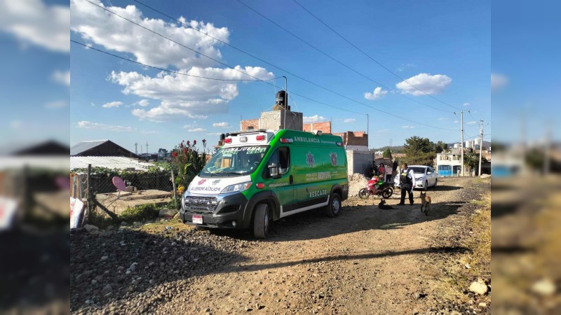 Atacan a balazos a tres hombres al sur de Morelia, uno muere