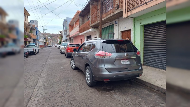 En operativo conjunto, recuperan 4 autos ingresados ilegalmente a México 