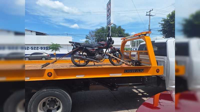 Aseguran narcótico, 2 motocicletas y detienen a 2 personas en Tanhuato y Puruándiro