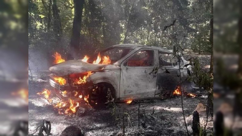 Fueron 3 los cuerpos calcinados hallados, en auto incendiado 