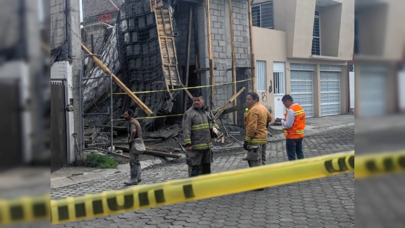 Cuatro albañiles heridos, tras colapsar techo, en Morelia 