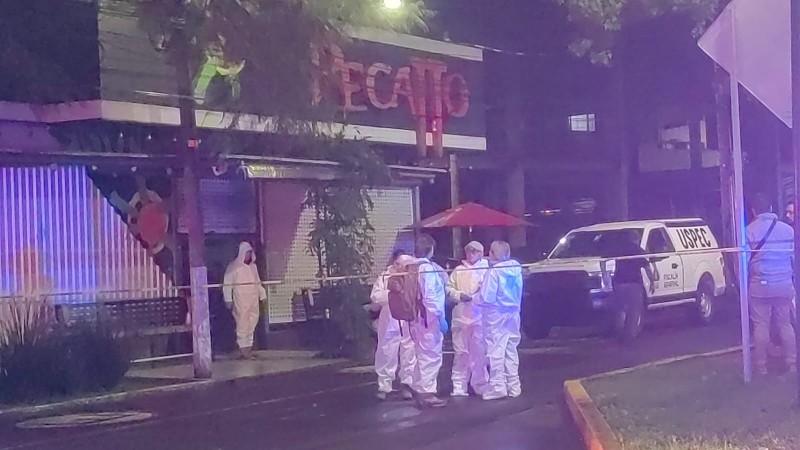 Balacera afuera del Pecatto, en Morelia deja 2 muertos 