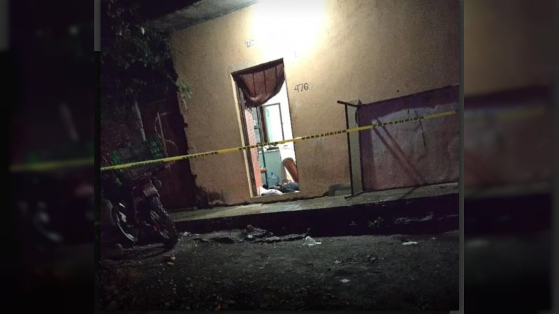 Empistoaldos matan a hombre dentro de vivienda, en Apatzingán 