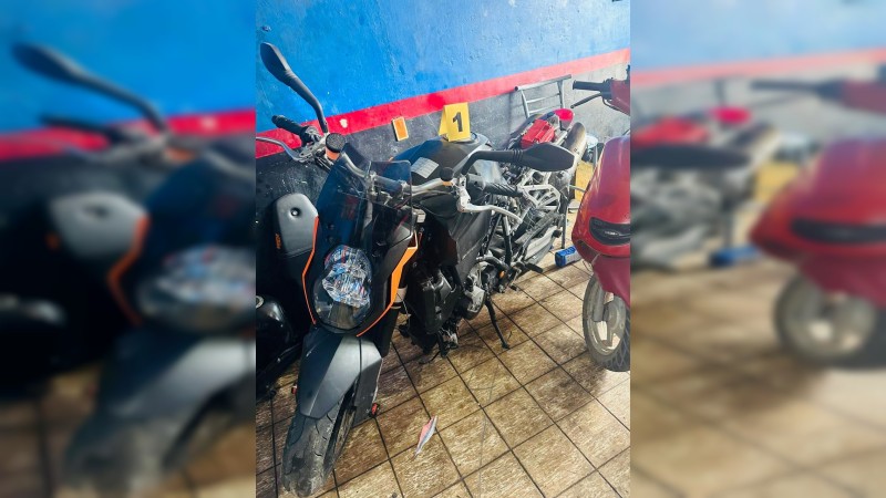 En cateo a taller mecánico, aseguran dos motocicletas 