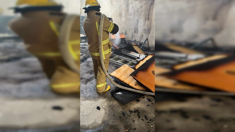 Arde bodega, en el Centro de Morelia 