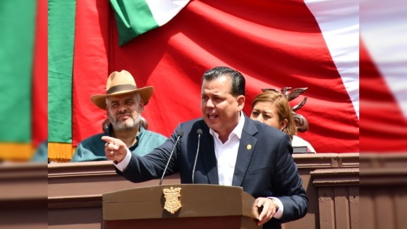 Los problemas de Michoacán deben hablarse, pide Memo Valencia al Gobernador 