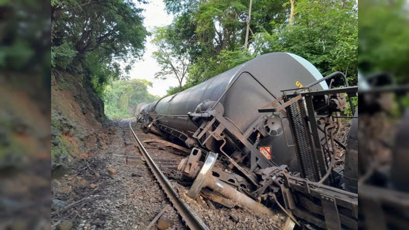 Descarrilan 18 vagones del tren entre Taretan y Nuevo Urecho