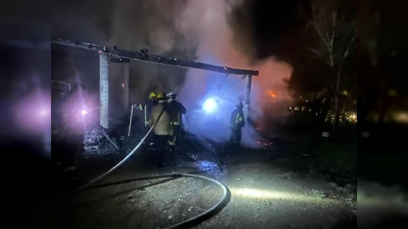 Voraz incendio se registra, en Pátzcuaro  