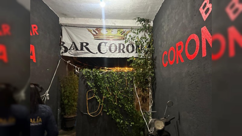 Revientan bar, en Morelia y aseguran drogas 