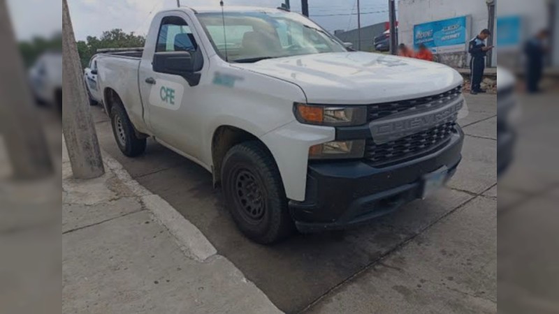 En Michoacán roban camioneta y laptop a CFE