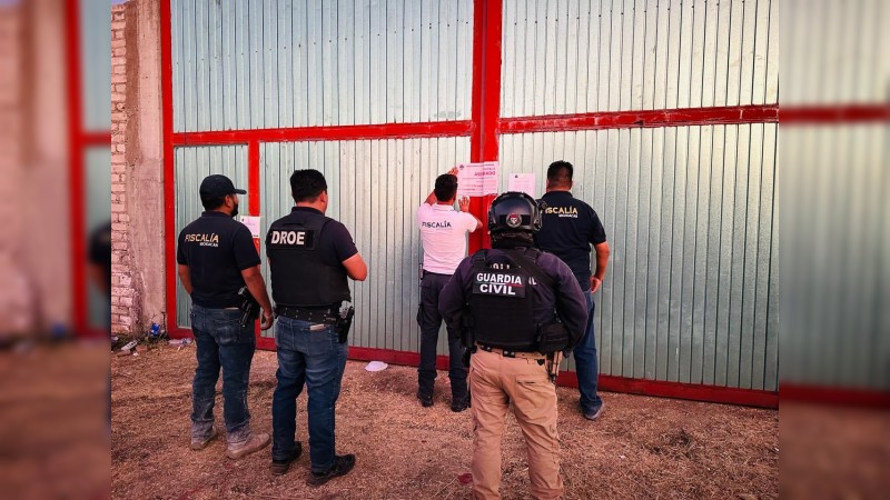 En cateo, aseguran bodega y recuperan tractocamión, en Santa Ana Maya