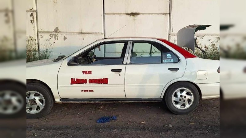 Hallan muerto a taxista, en la cajuela de su unidad, en Álvaro Obregón 