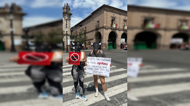 Activistas en pro de los animales se manifiestan, en Morelia  