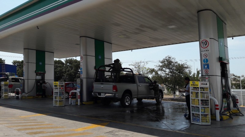 Comando atraca gasolinera en LC, se lleva hasta el circuito cerrado