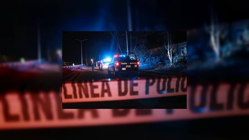 Linchan a 3 personas en plaza de Charapan; los acusaban de secuestro