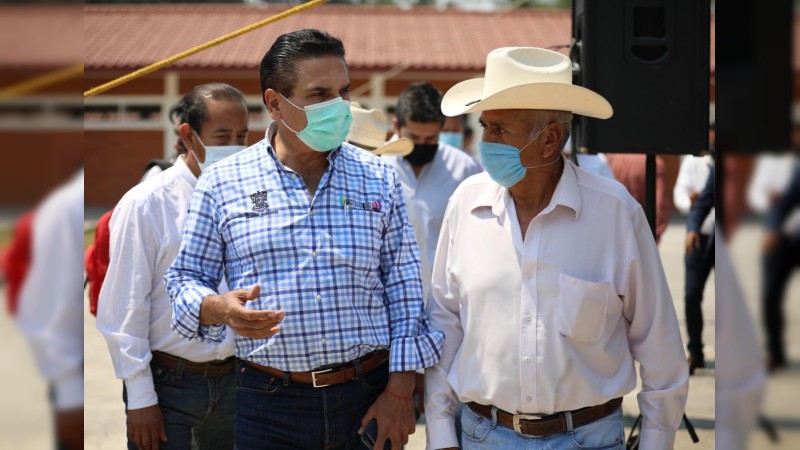 Gobernador y comuneros hacen frente en defensa de los bosques