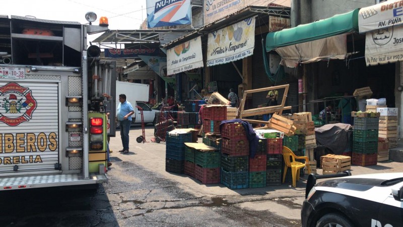 Se registra incendio en otra bodega del Mercado de Abastos 