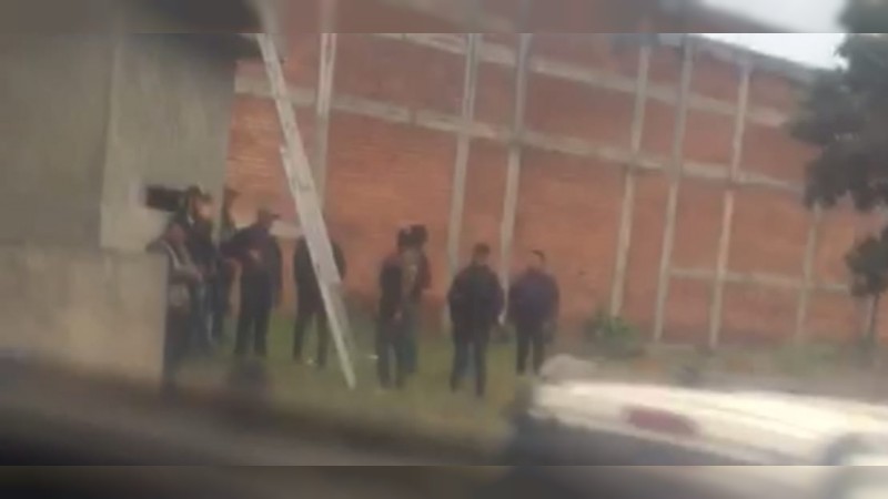 Reportan presencia de grupo armado, en Atapan 