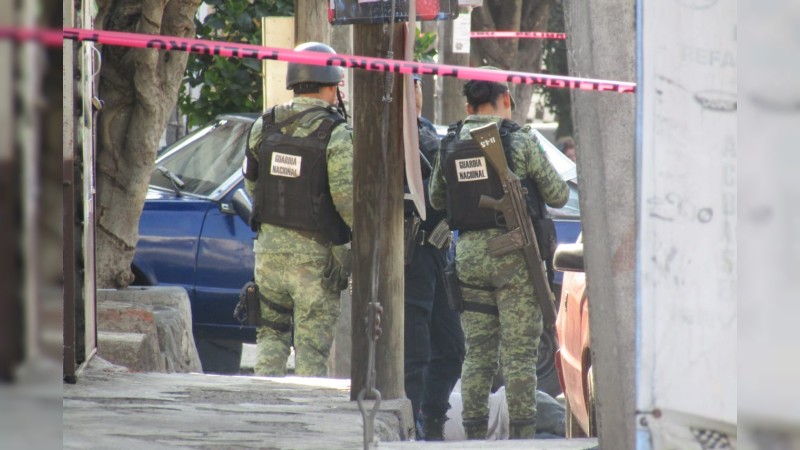 Persigue y detiene la Guardia Nacional a sujeto armado