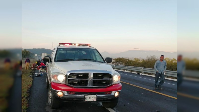 Sufre Fiscal de Zamora percance carretero 