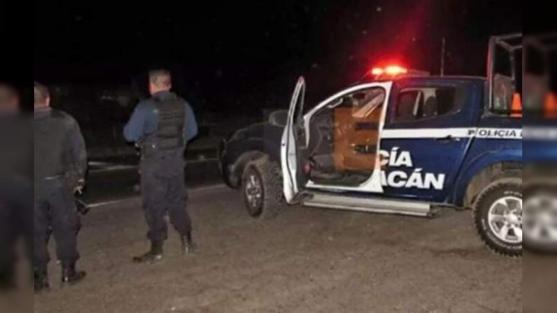 Tiran a hombre baleado desde auto en movimiento, en LC; muere al llegar al hospital 