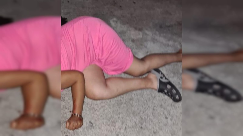 Ejecutan a mujer cuando caminaba, en calles de Zamora 