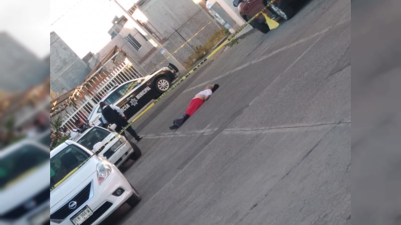 Muere adulta mayor, tras perder equilibrio y pegarse en la cabeza, en Morelia