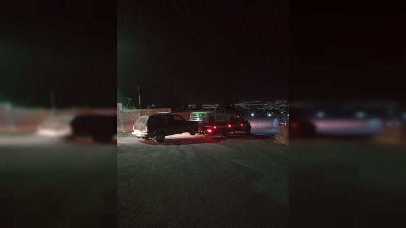 Tras robo de camioneta, policías revientan bodega usada para desvalijar autos 