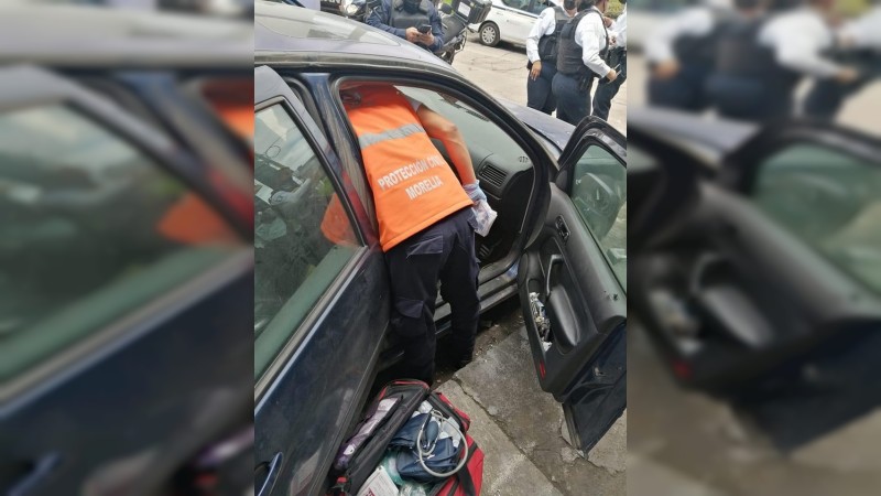 Conducía su auto y fue baleado, en calles de Morelia 