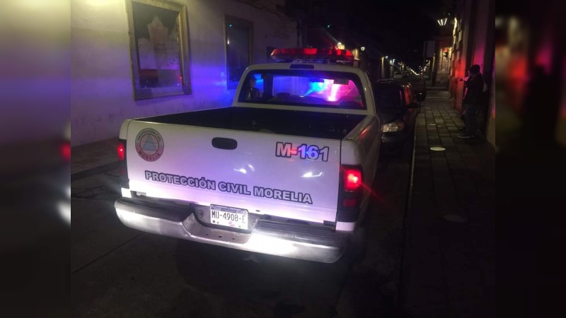 Rescatista choca en estado de ebriedad contra 4 autos, en Morelia 